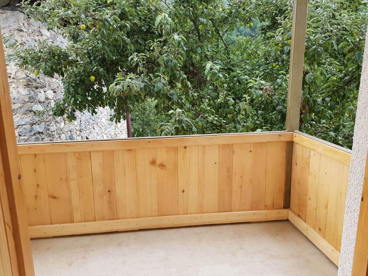 Guesthouse Guram Baba Μέστια Εξωτερικό φωτογραφία