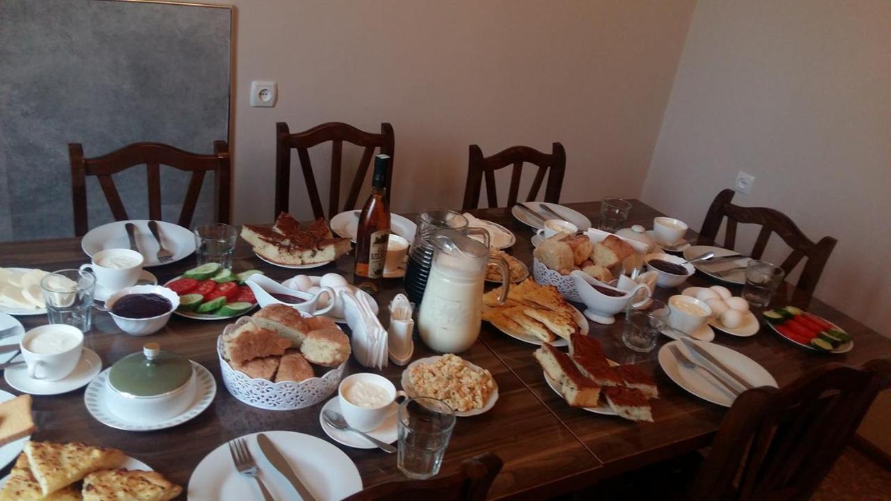Guesthouse Guram Baba Μέστια Εξωτερικό φωτογραφία